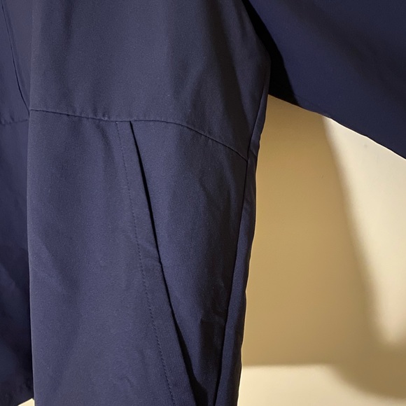 new Adidas windbreaker jacket - Picture 4 of 5